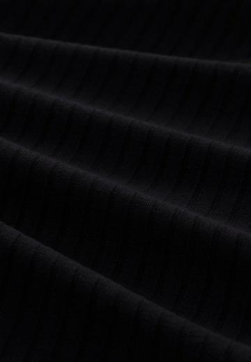 Вязаное платье