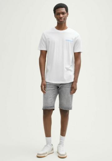 Узкие джинсы