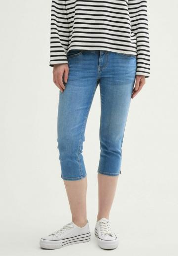 Короткие джинсы