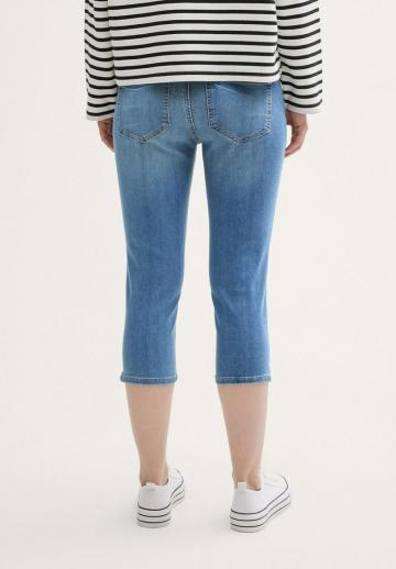Короткие джинсы
