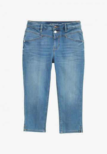 Короткие джинсы