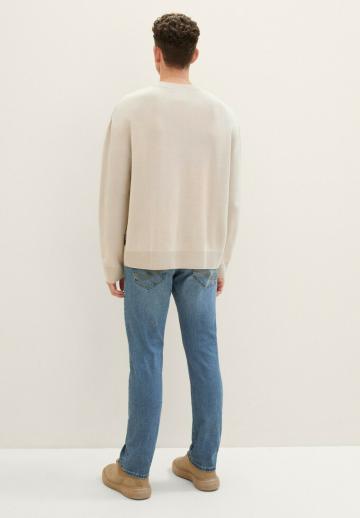 Узкие джинсы