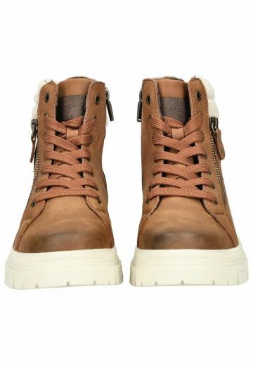 Ботинки на шнуровке