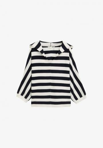 Пуловер с капюшоном