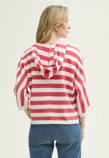 Пуловер с капюшоном