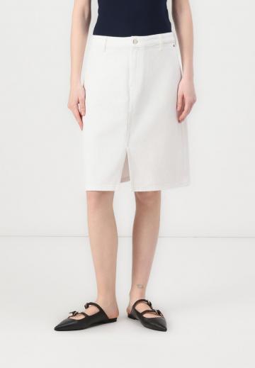 Юбка с накладными карманами