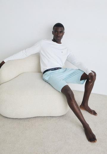 Пижама с шортами