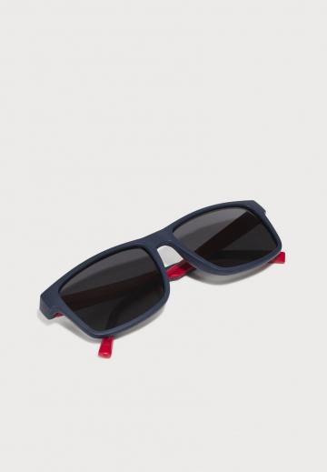 Солнечные очки