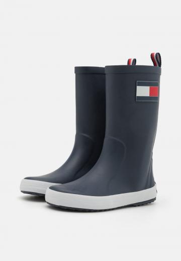 Резиновые сапоги