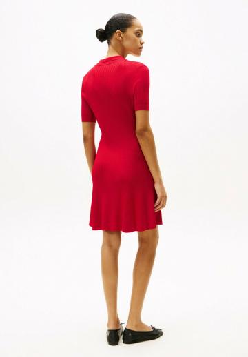 Вязаное платье