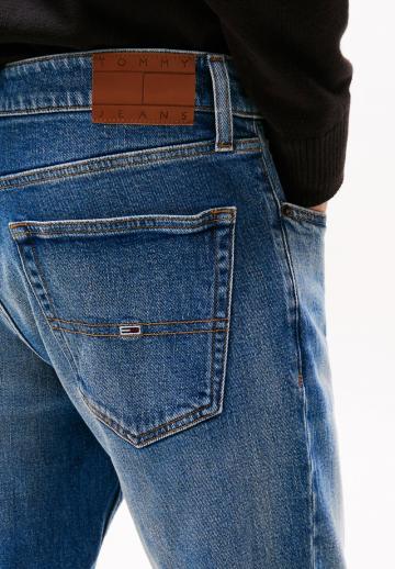 Узкие джинсы