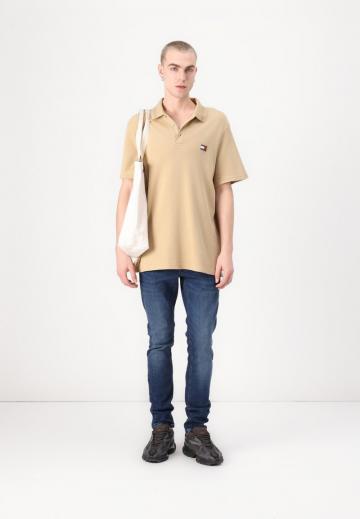 Узкие джинсы