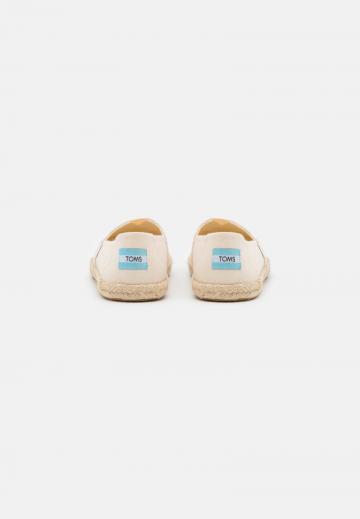 Спортивные балетки