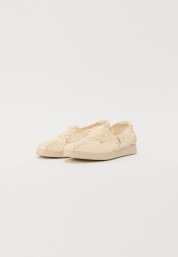 Спортивные балетки