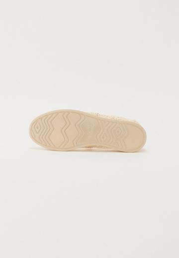 Спортивные балетки