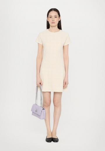 Короткое платье