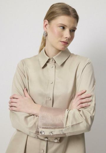 Длинная блузка