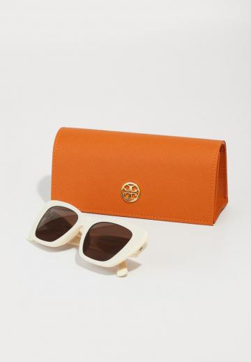 Солнечные очки