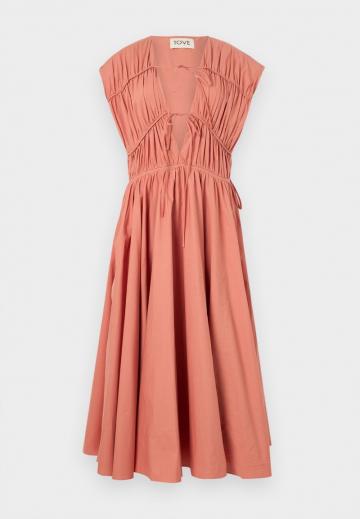 Длинное платье