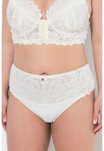 Трусы на бедрах