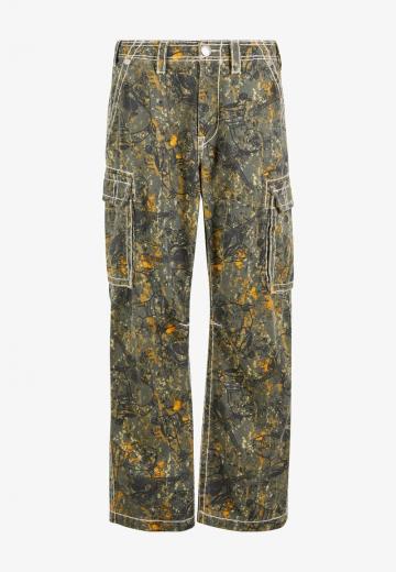 Брюки с накладными карманами