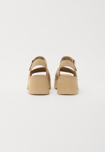 Босоножки на платформе