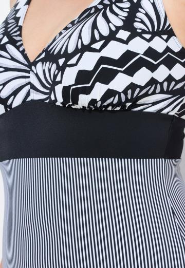 Слитный купальник