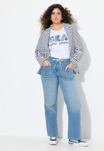 Прямые джинсы