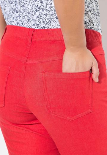 Короткие джинсы