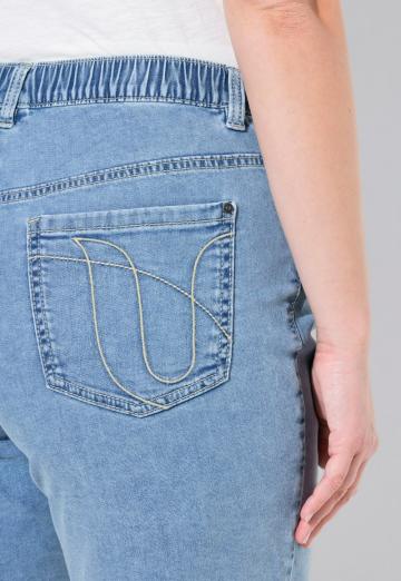 Джинсовые шорты