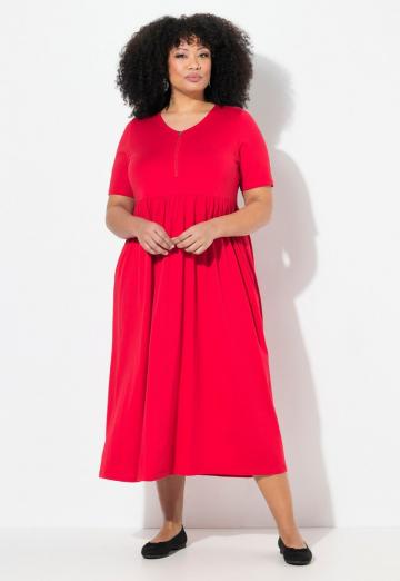 Вязаное платье