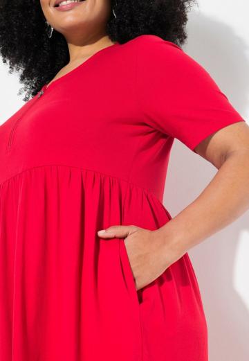 Вязаное платье