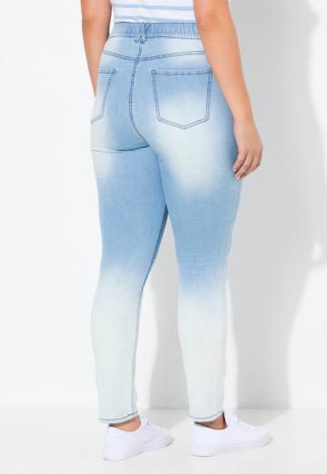 Узкие джинсы