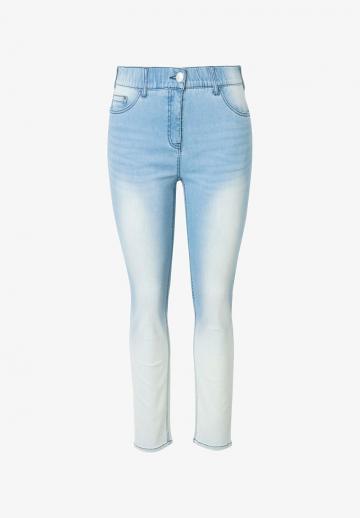 Узкие джинсы