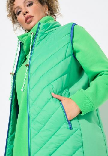 Длинный жилет