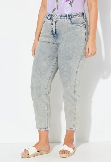 Короткие джинсы