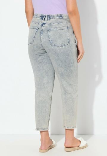 Короткие джинсы