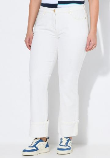 Прямые джинсы