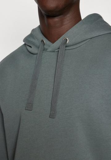 Спортивная кофта