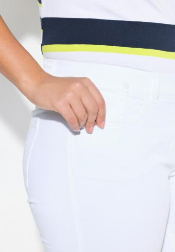 Узкие джинсы