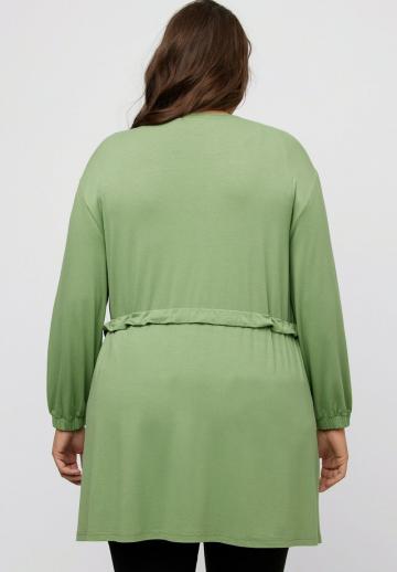 Длинный жилет