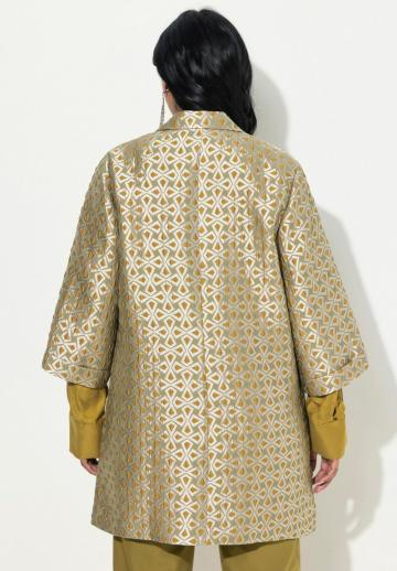 Короткое пальто