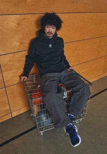 Спортивная кофта