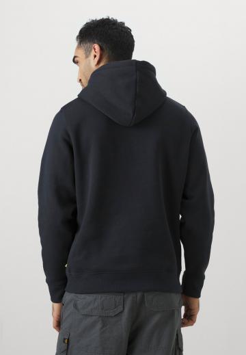 Спортивная кофта