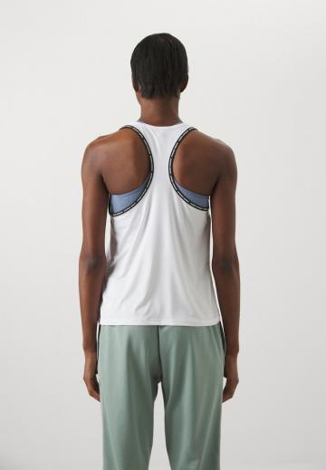 Спортивный топ