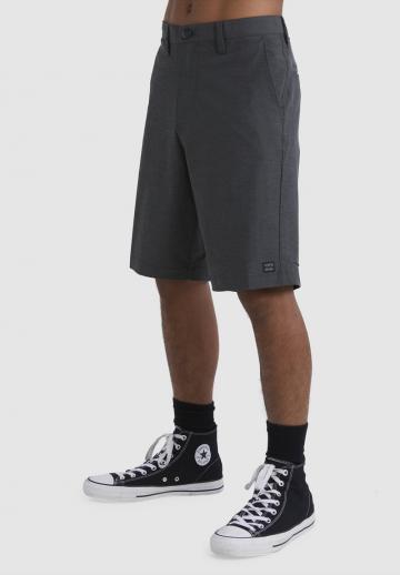 Спортивныве шорты