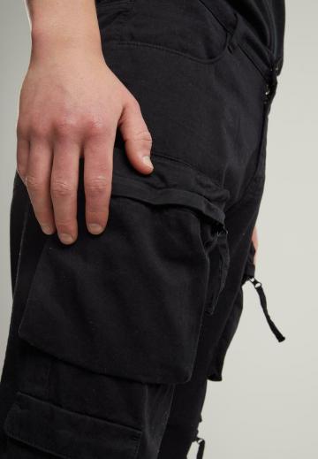 Брюки с накладными карманами