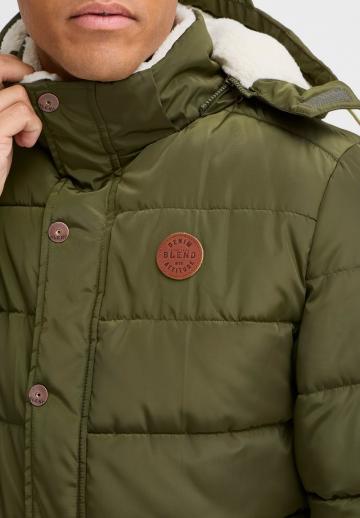 Зимняя куртка