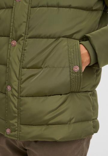 Зимняя куртка