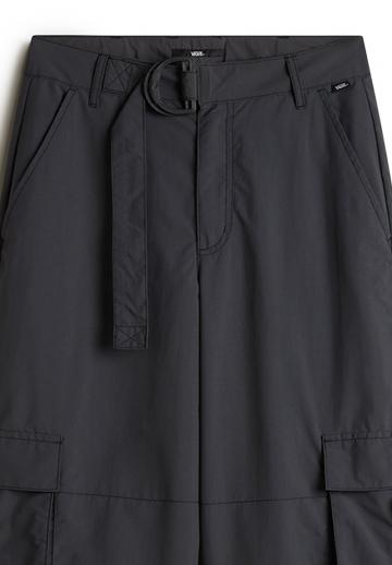 Брюки с накладными карманами